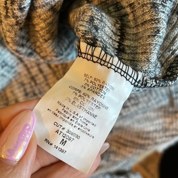 ASTR The Label Grey Cowl Neck Long Sleeve Tunic Lightweight Sweater Top Medium - Picture 9 of 12